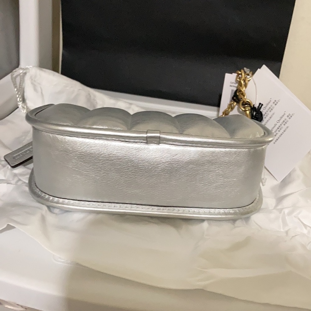 Coach Swinger silver metallic quilted leather shoulder bag - Picture 5 of 11